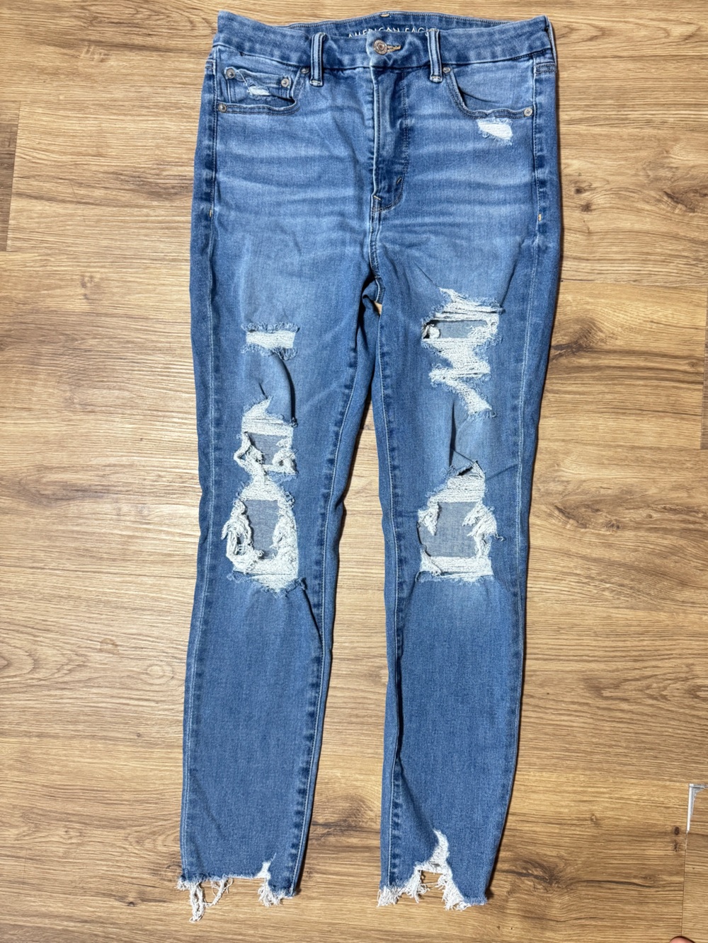 American Eagle Outfitters Distressed Medium Blue Skinny Jeans